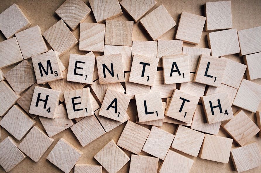 The word mental health is written on small titles 